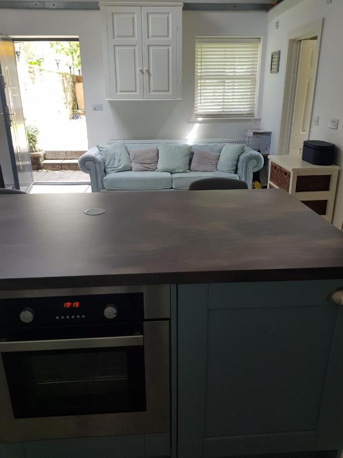 Modern Studio In Plympton Apartment Plymouth